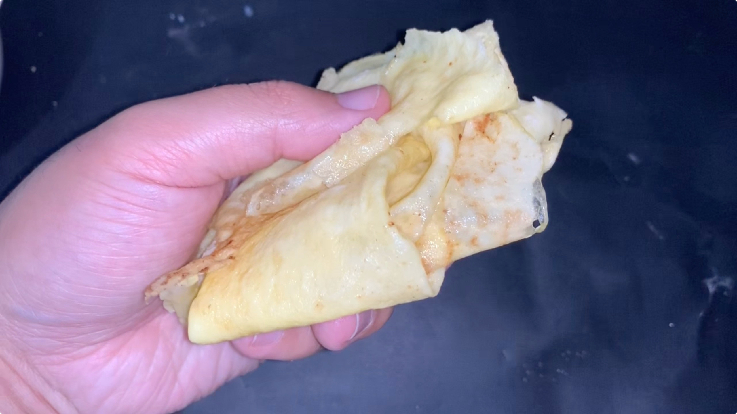 1个鸡蛋1勺淀粉,教你做蛋皮!记住2点又薄又筋道,妈妈的味道