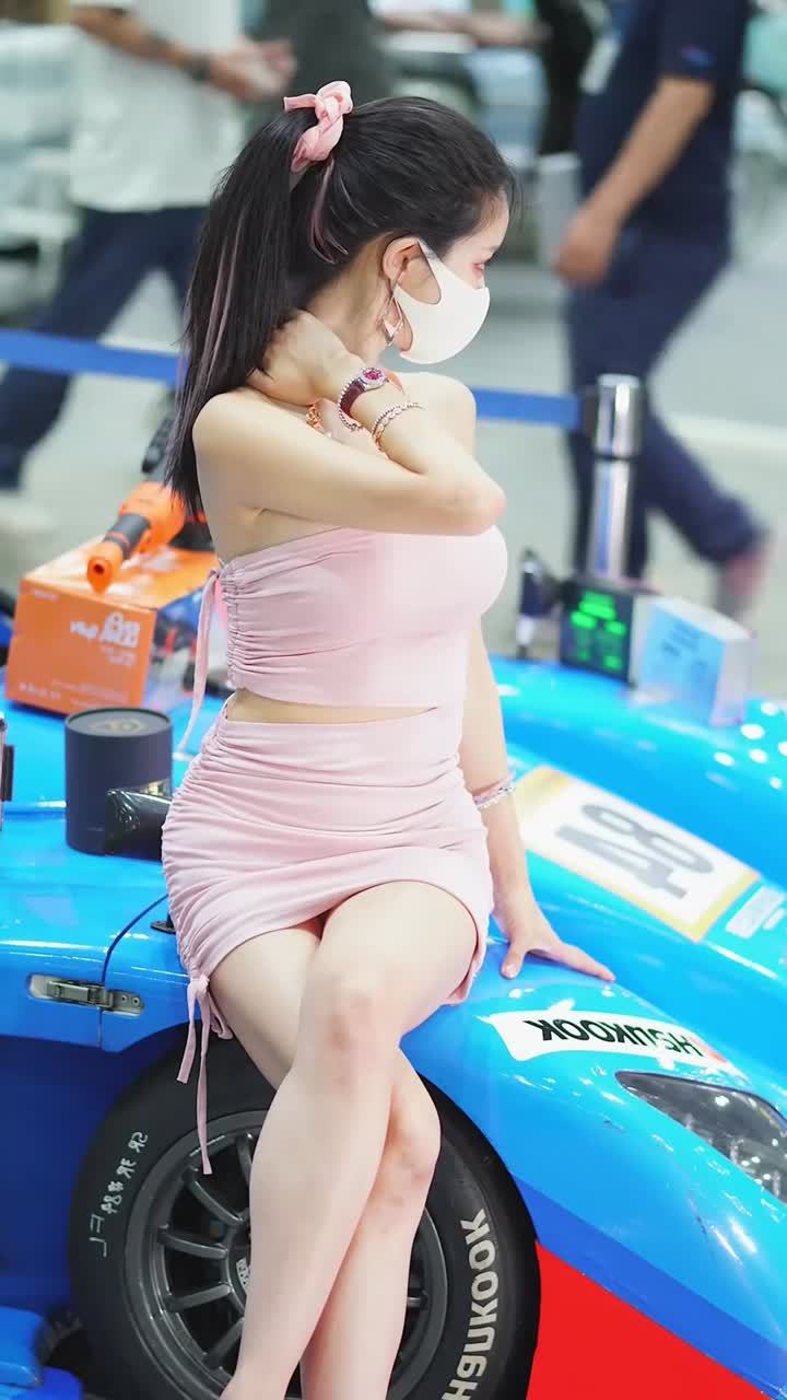 美女车模韩敏英,面容姣好气质出众,精彩视频第3篇,你心动了吗