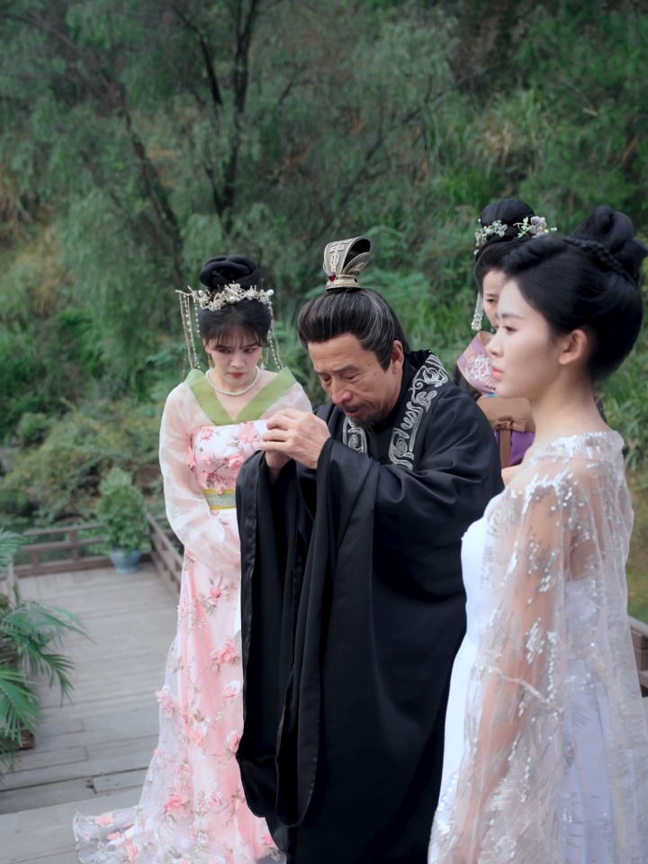 春棠花欲醉第22集 参见烈王殿下