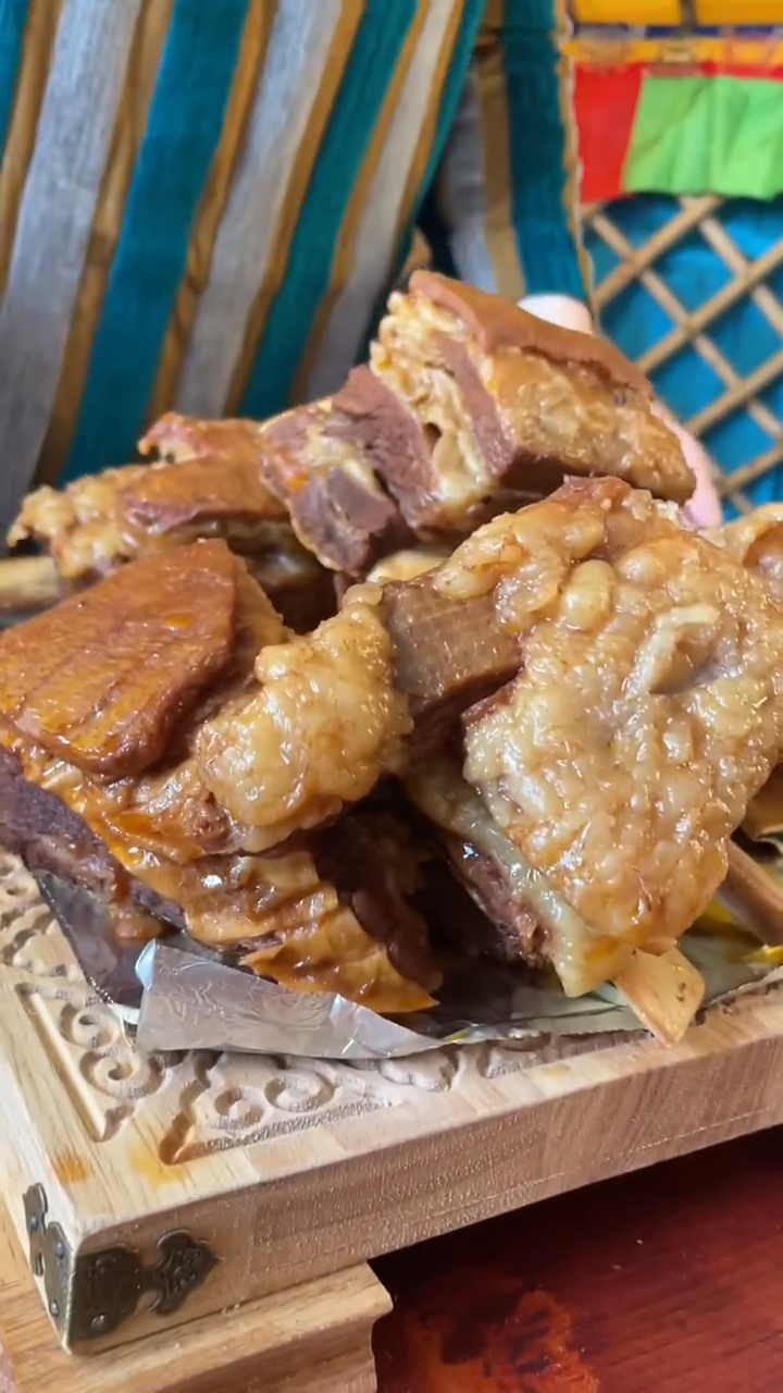 第一次去内蒙老妹家,才知道什么是黄膘牛排,看来我有口福了