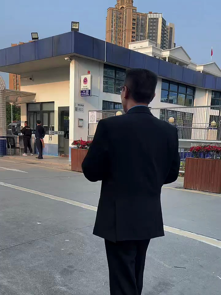 每天西装革履身上穿,我不一般!