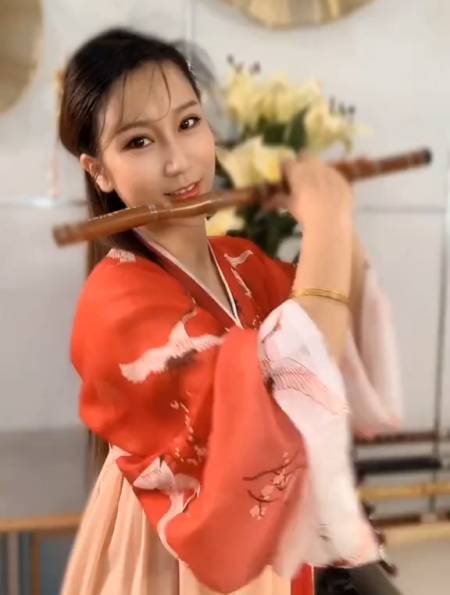 笛子演奏《市集》,希望家人们喜欢-度小视