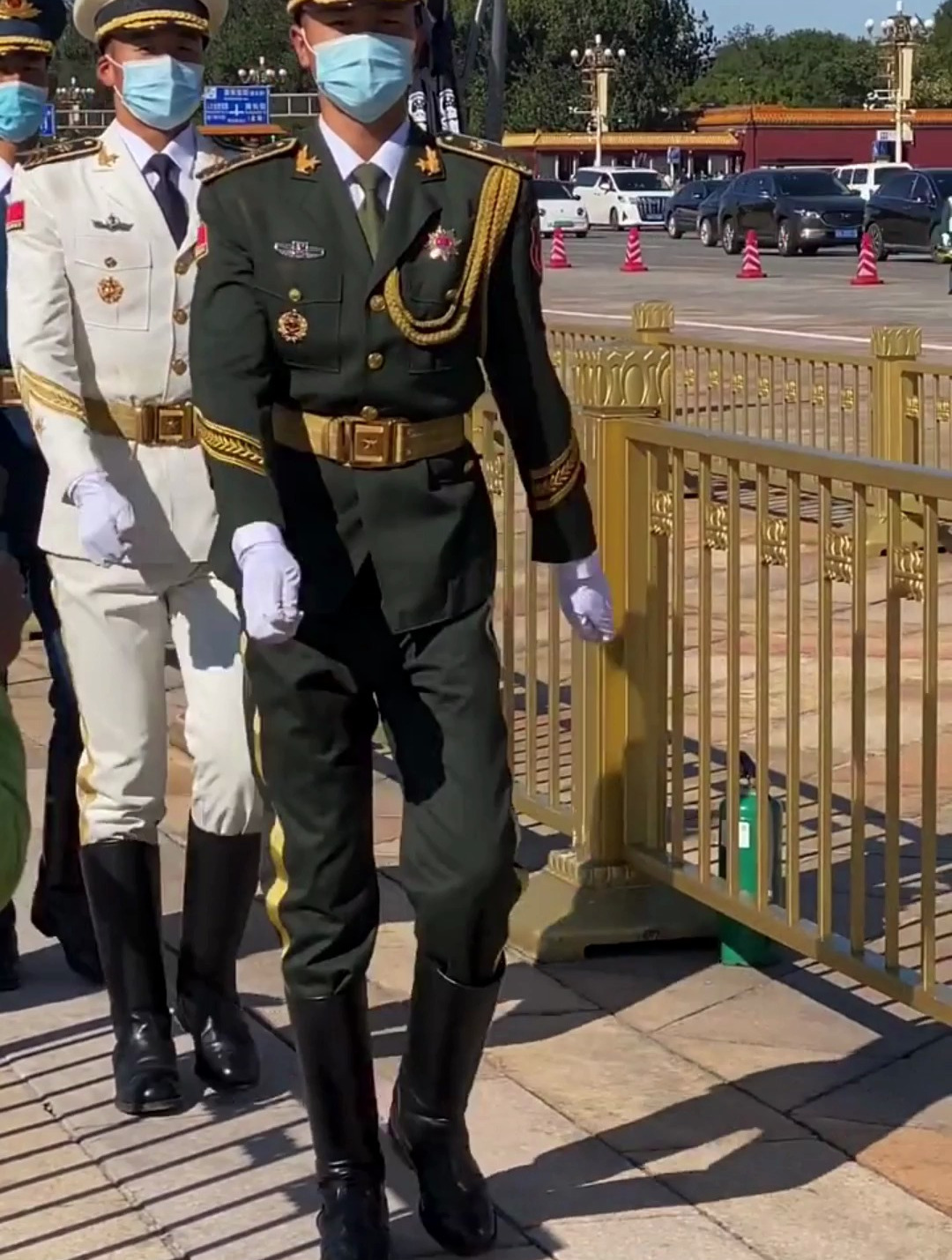 国旗护卫队帅哥来啦!