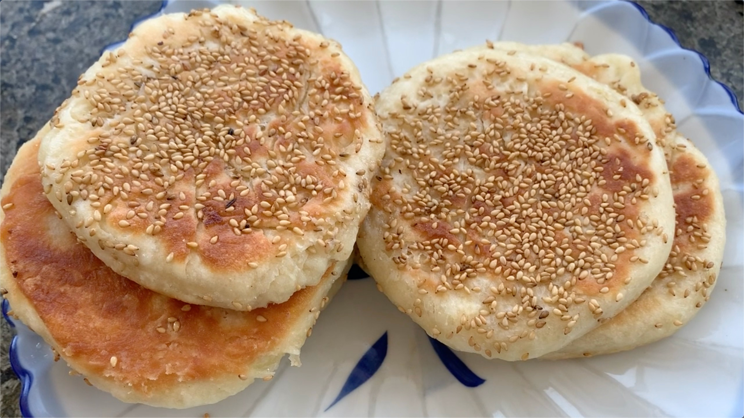 一盆面粉,一碗油,厨师朋友教我的油酥烧饼做法,简单易学又好吃