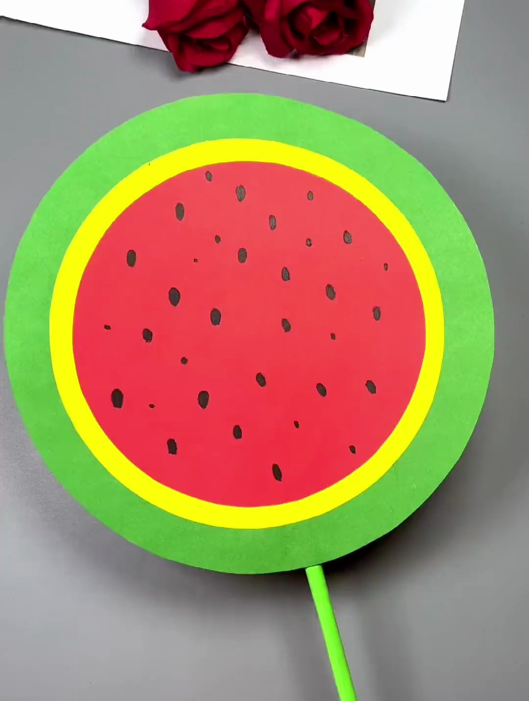 超级好用的裁圆器 做手工很方便 裁三个圆形做一个西瓜扇子很实用