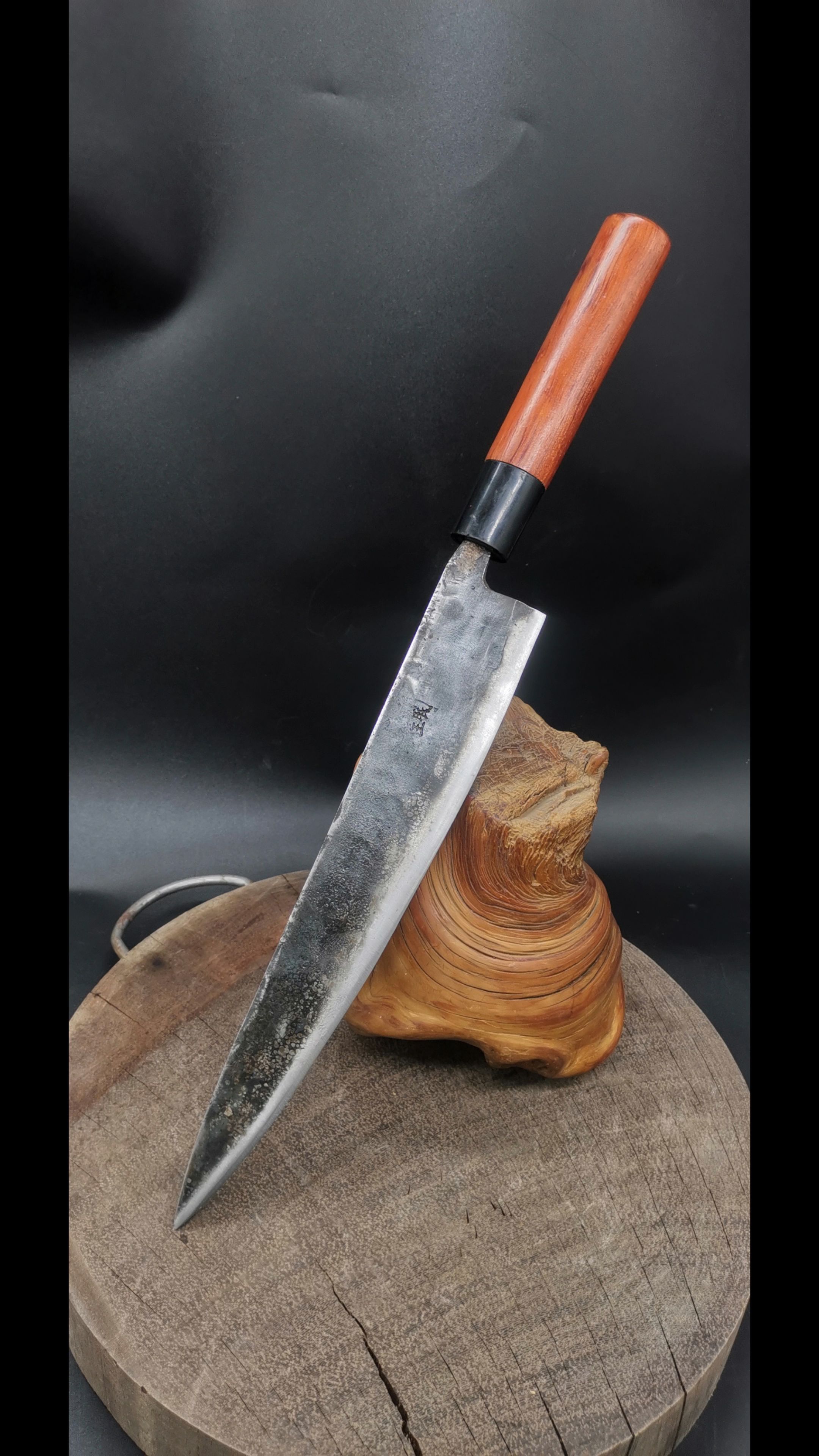 王荣山铁匠师傅手工锻打金枪鱼刀-度小视