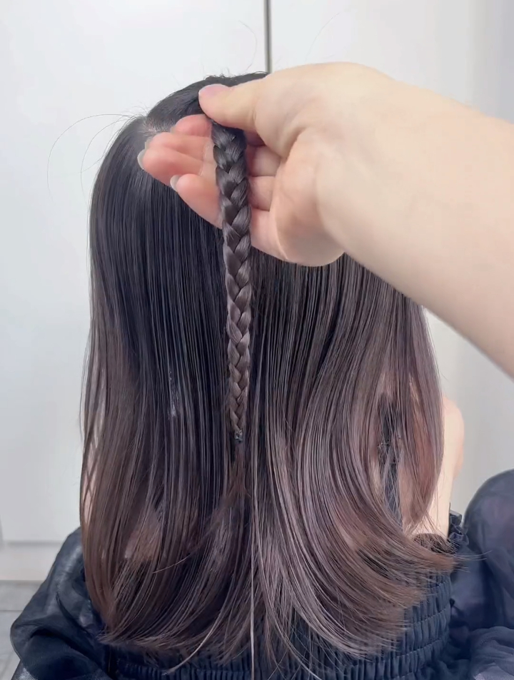 小公主穿裙子扎的发型,既简单又好看儿童编发 手-度小视