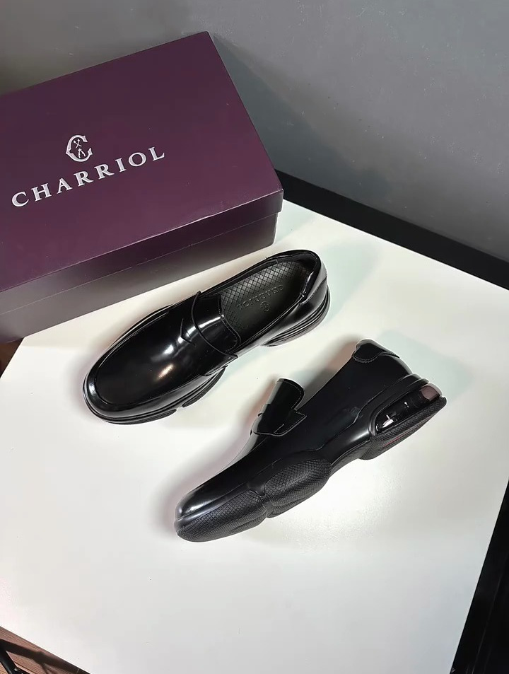 charriol夏利豪牛皮革皮鞋讲解测评,穿久不累男士必备的正装皮鞋-度小