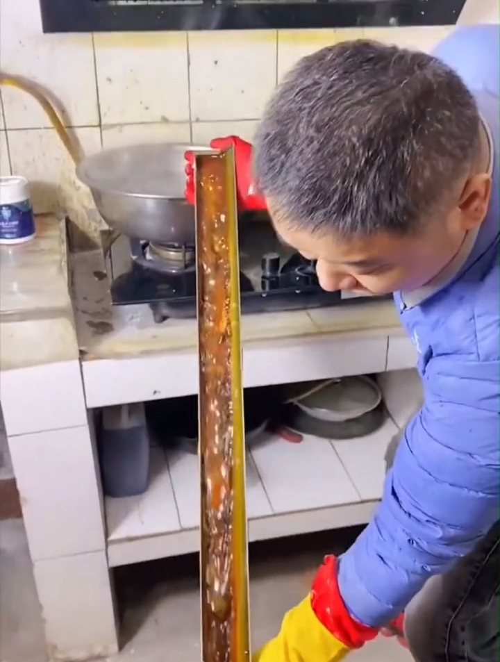 油烟机槽里有了它再也不怕难清理了!-度小视