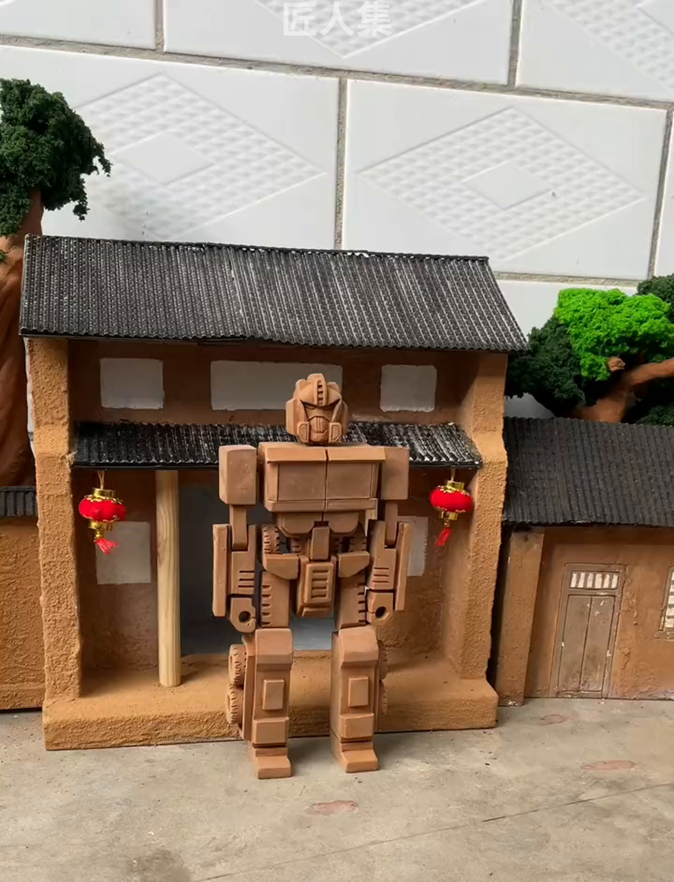 新鲜出炉的泥塑机器人,快来瞧瞧!