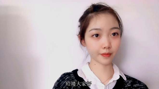 [图]当代女大学生网课现状，临近期末在家上课真不老实