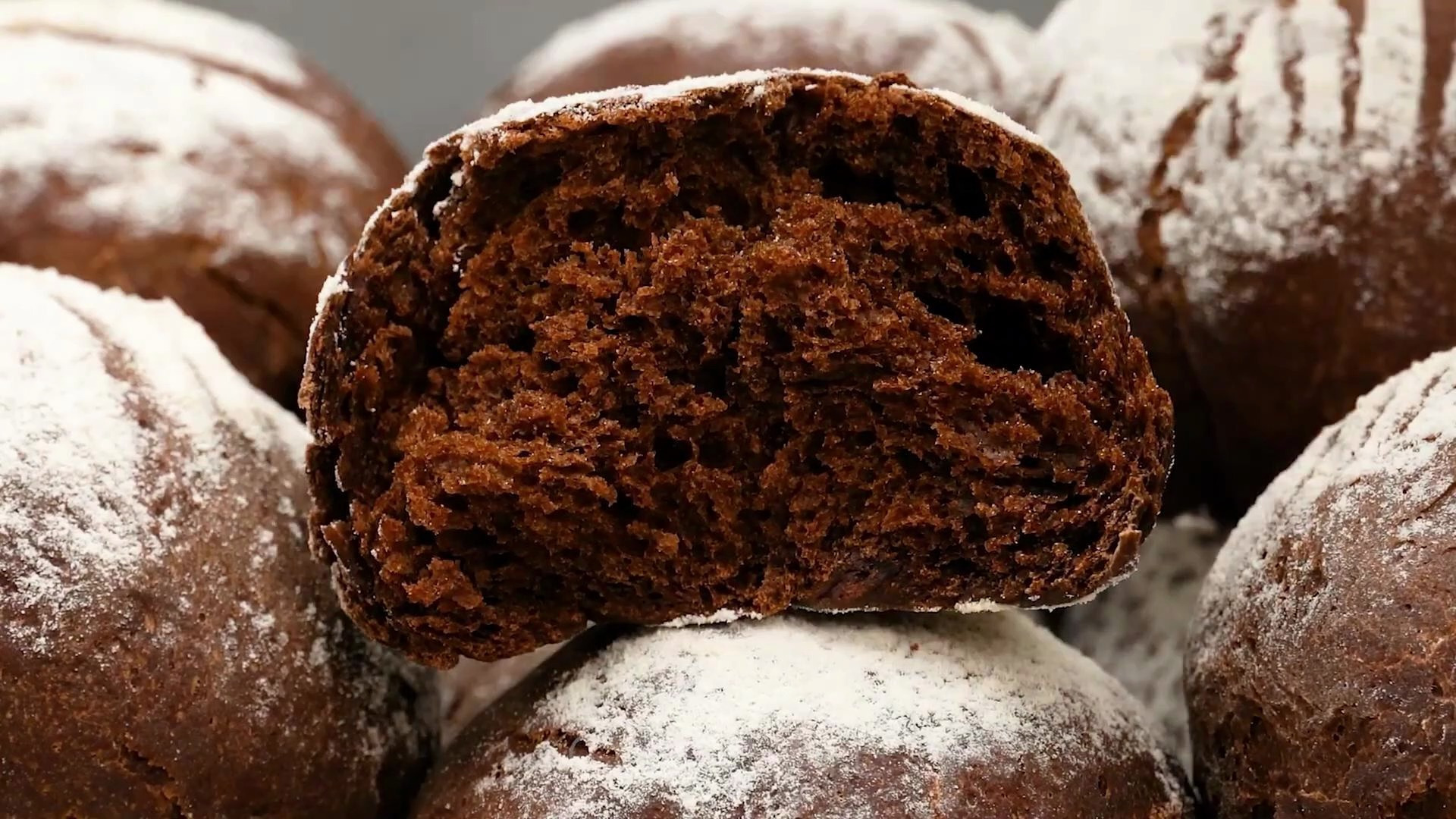 咖啡面包!太好吃了,往面粉中加入一些咖啡,没想到面包这么好吃