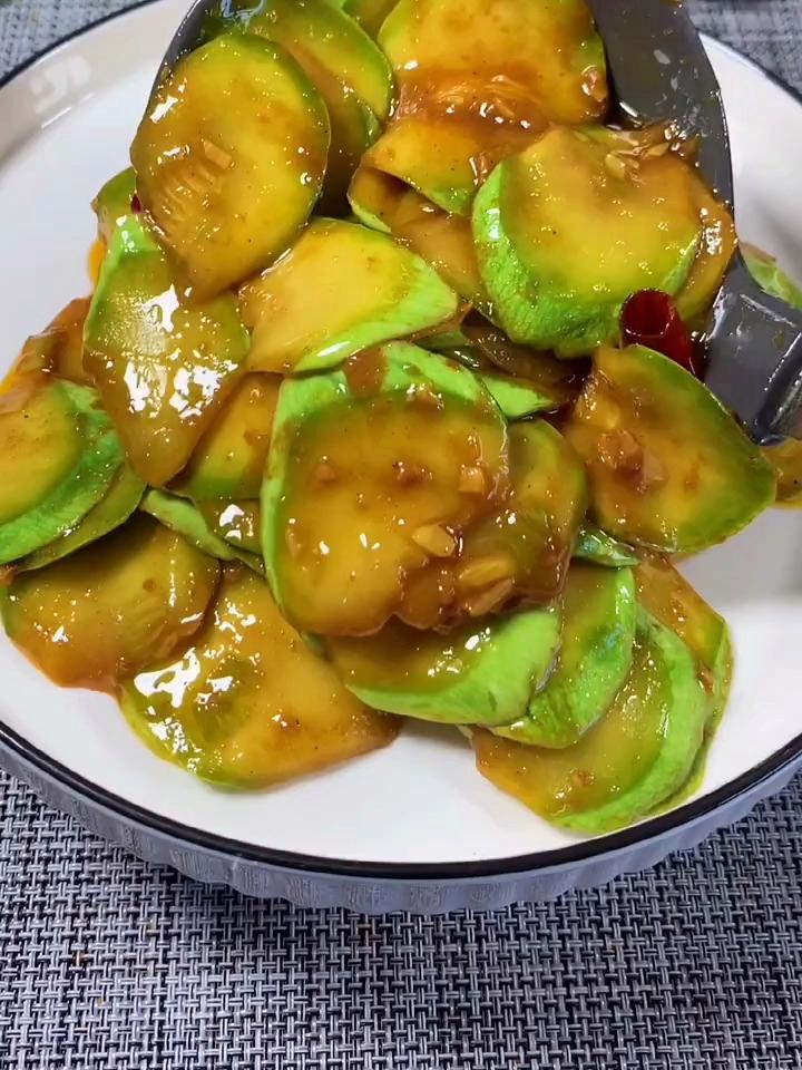 酱炒角瓜清脆又好吃做法!记得耐心看完视频结尾有总结!