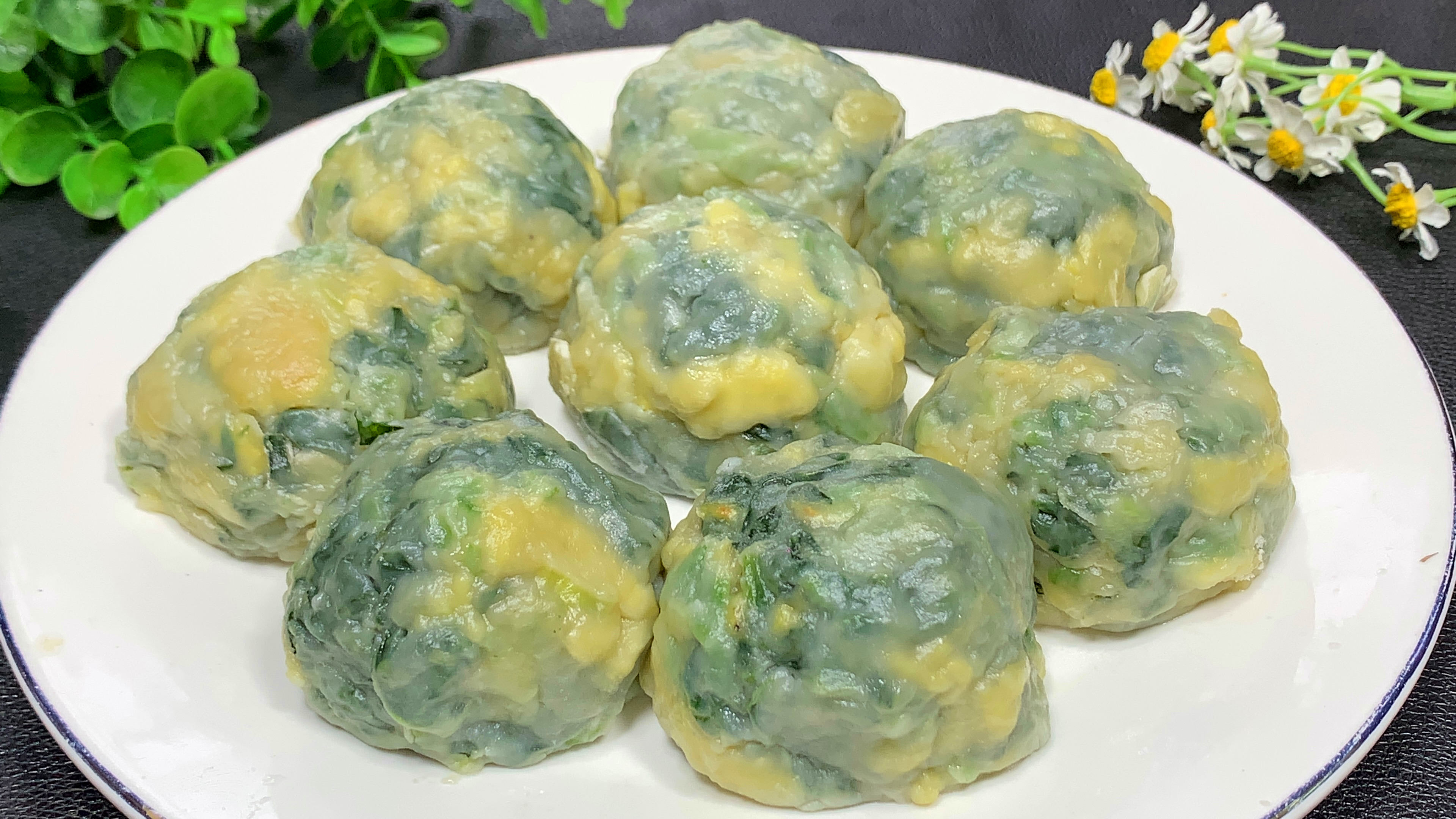 菜包子这么做太香了,不和面不擀面,低卡又营养,个个薄皮大馅