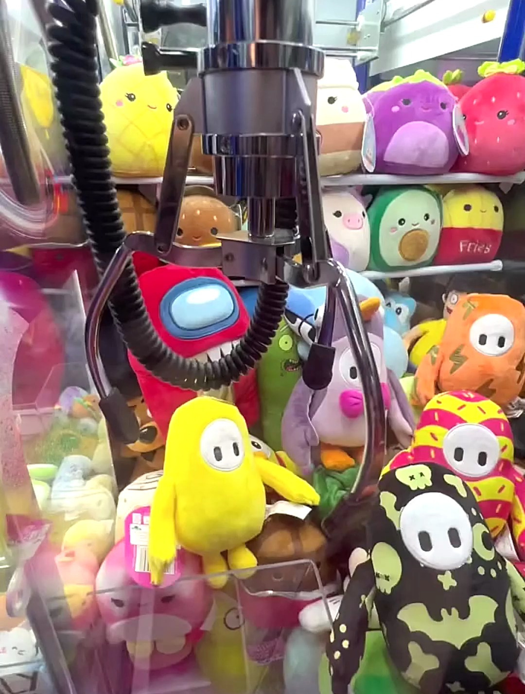 抓娃娃:抓住娃娃后面的章鱼哥