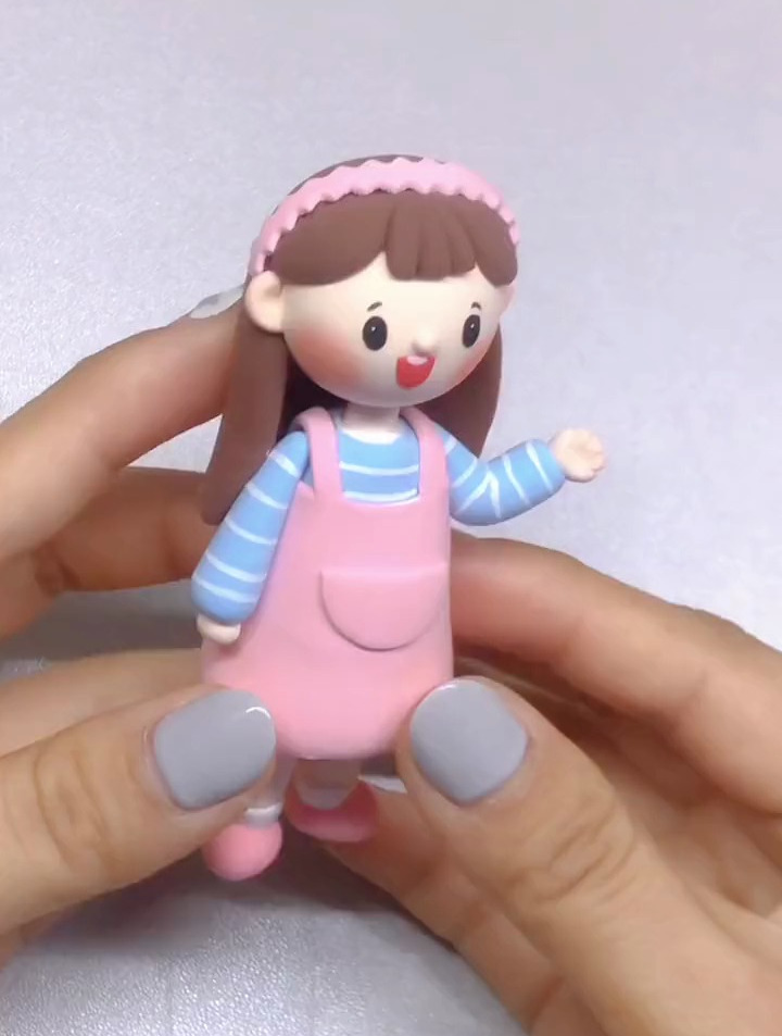 动手能力培养-今天用超轻黏土做一个小女孩吧-度小视