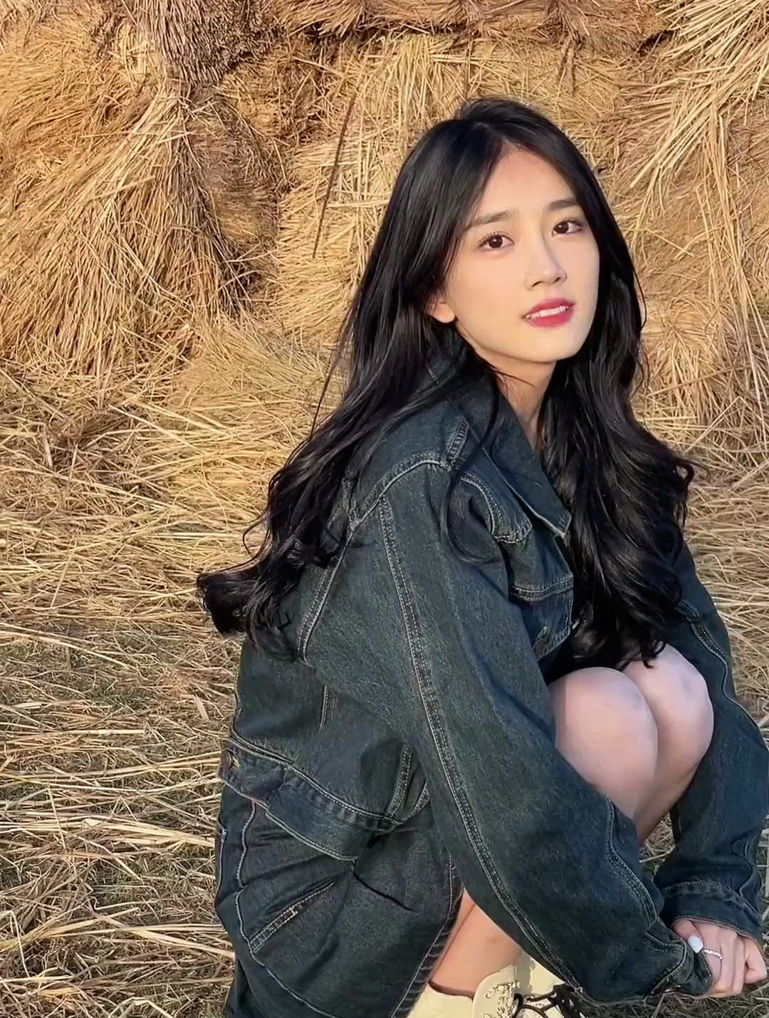 怎么会有这么爱笑的女孩子!一眼便是一生!-度小视
