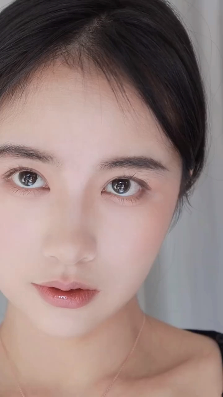 韩系妆容 高级范儿很足 贵气学姐妆