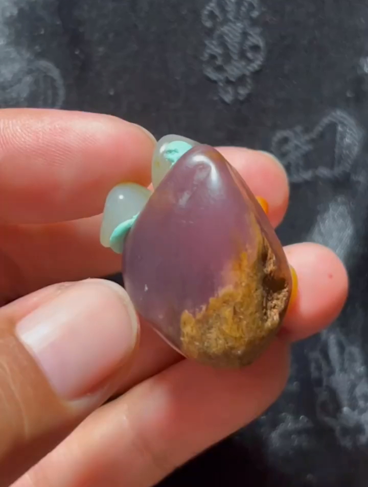 和田玉桃花玉,紫色,冰底!-度小视