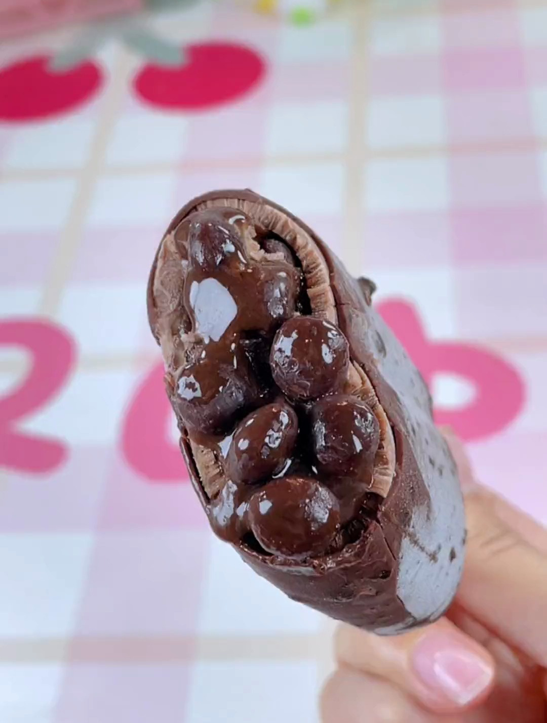 我妈问我买的雪糕怎么都是巧克力豆