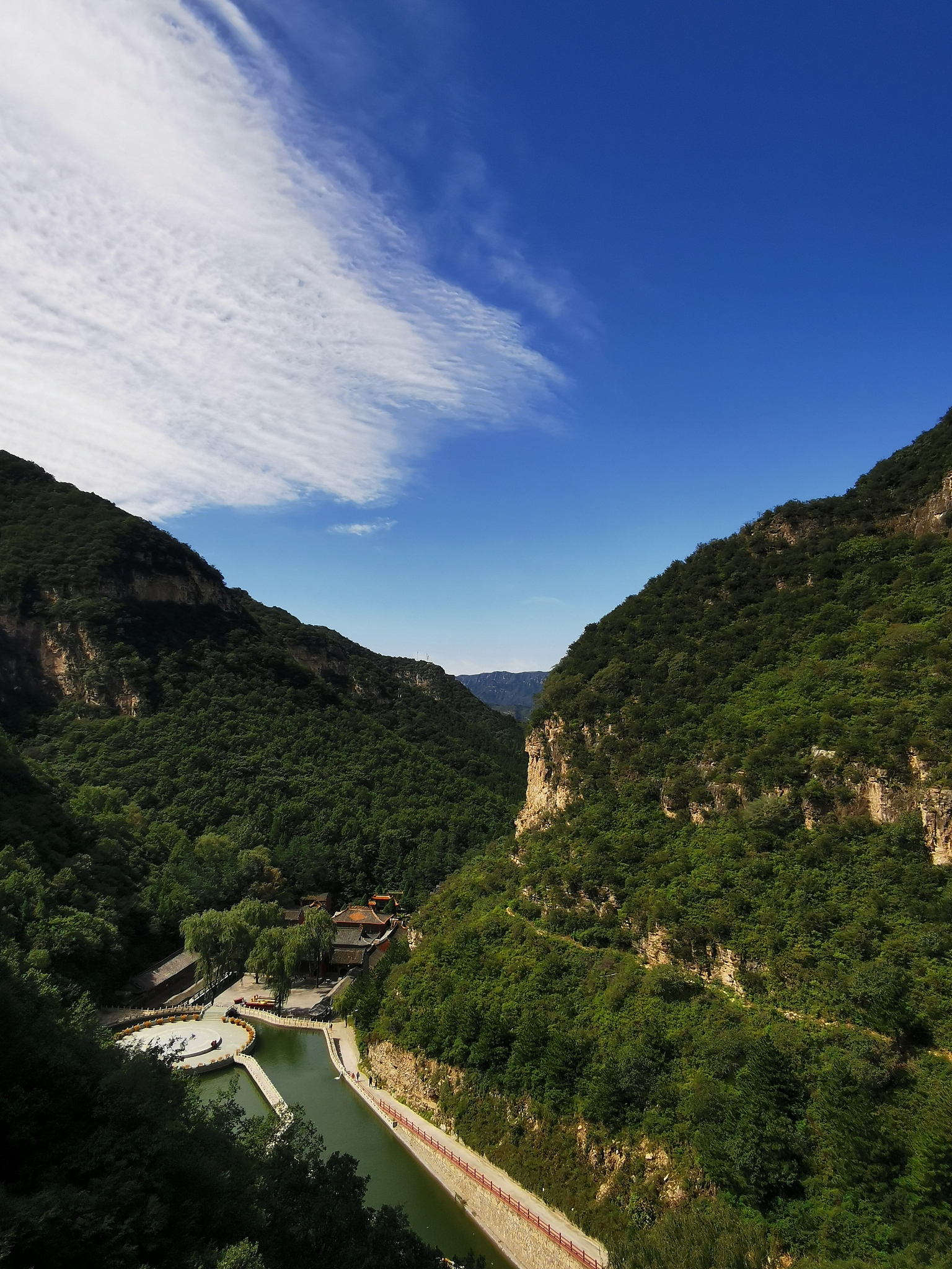 离开封最近的山水景区图片