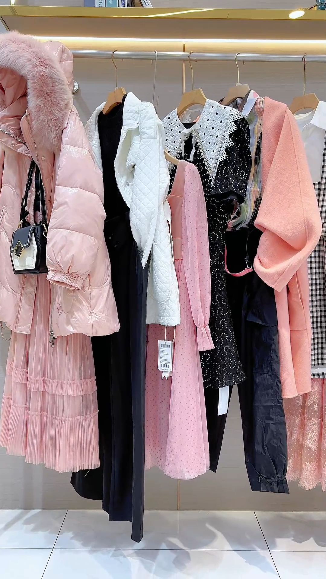 法式轻奢宫廷风品牌女装izess乌米 摩登时尚 撤柜一手货源走份