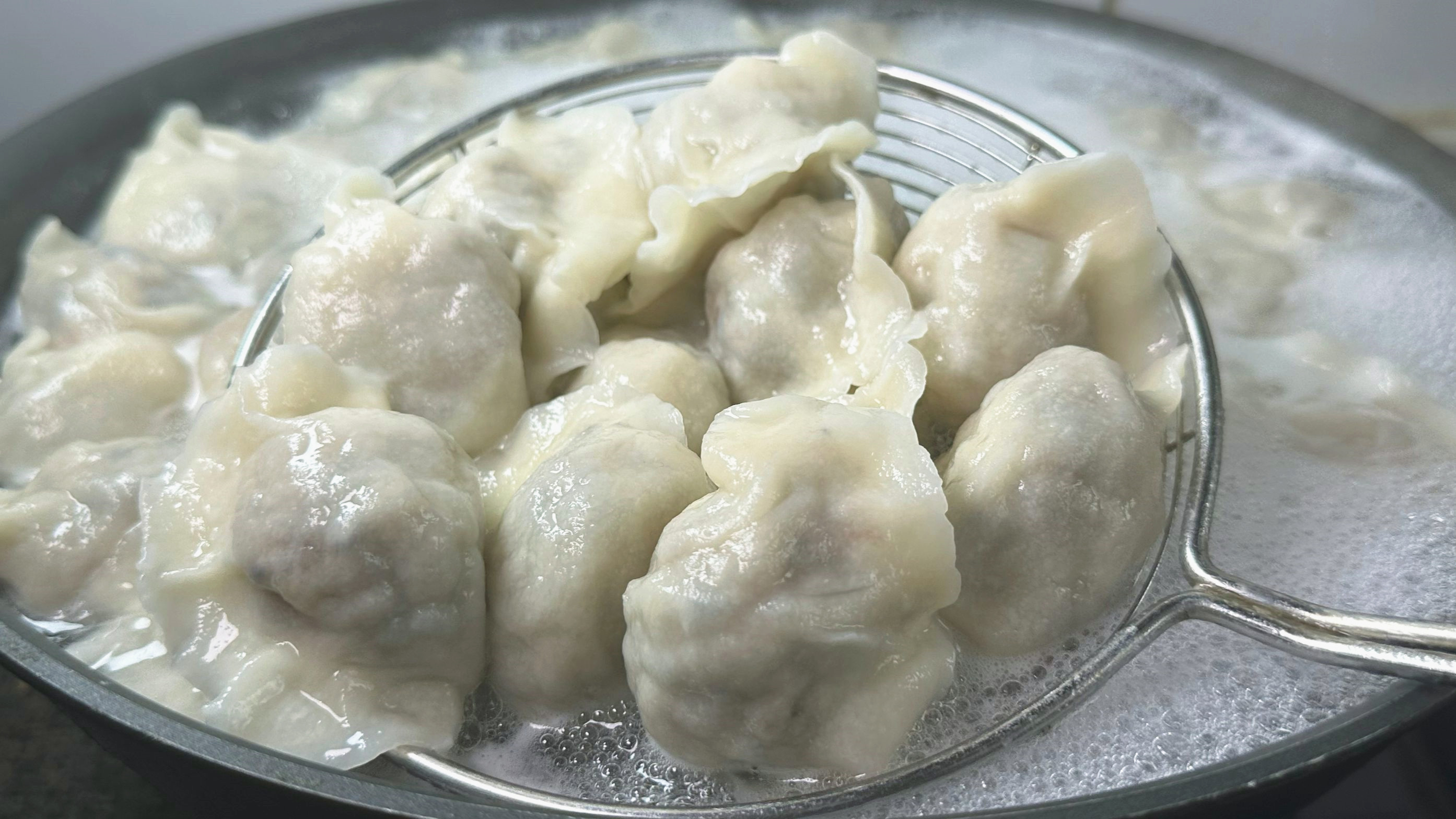 秋天要多吃这馅饺子,教你饭店不外传的配方,出锅比三鲜馅还好吃