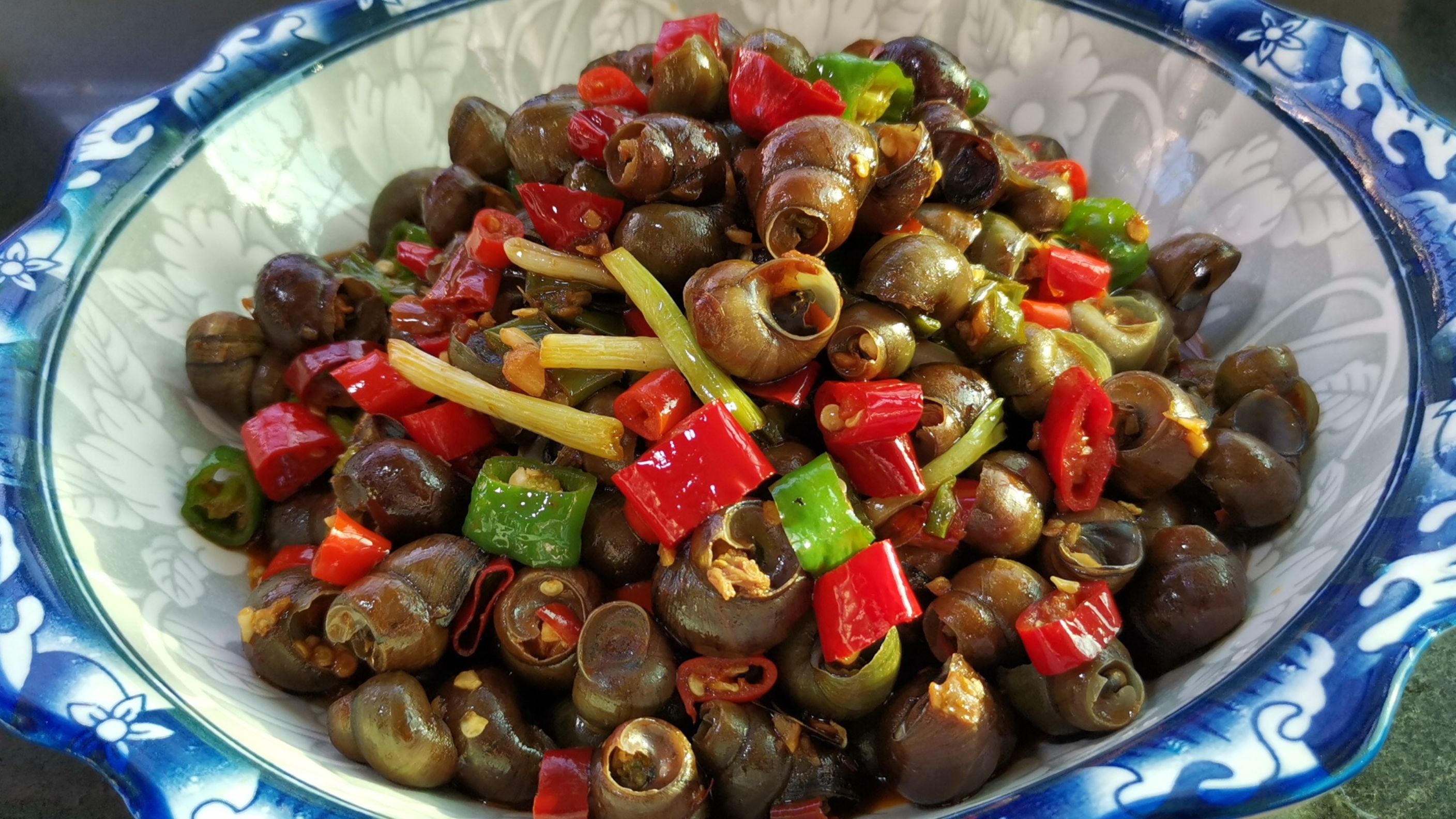 炒田螺最忌直接下锅炒,教你一招,香辣入味,下酒又下饭,超过瘾