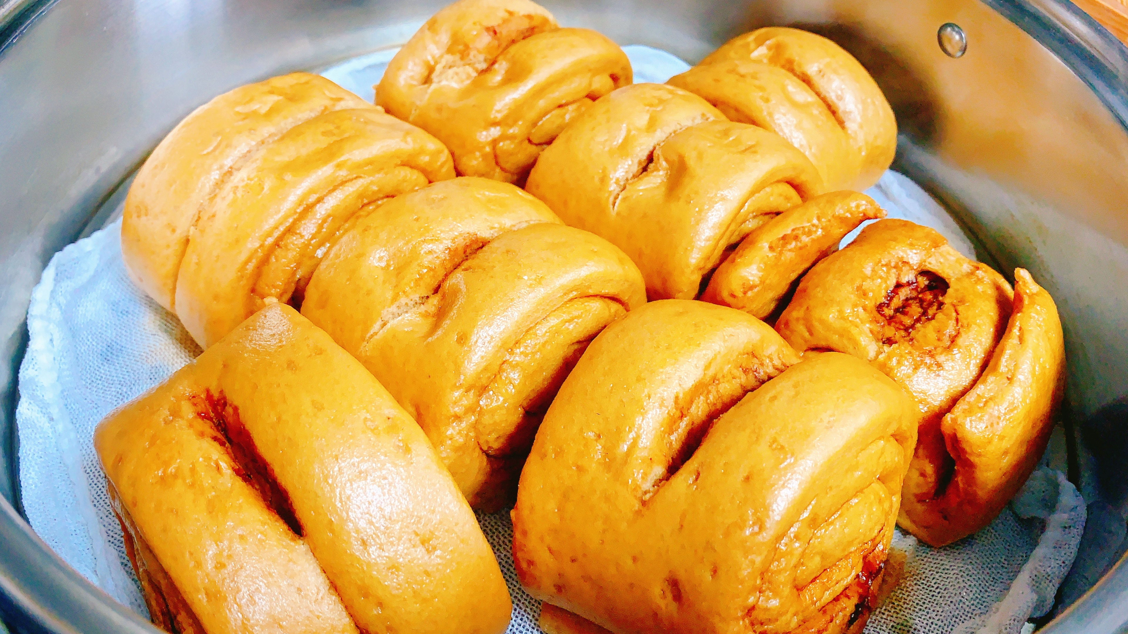 红糖开花大馒头,多加一种料,颜色漂亮又好吃