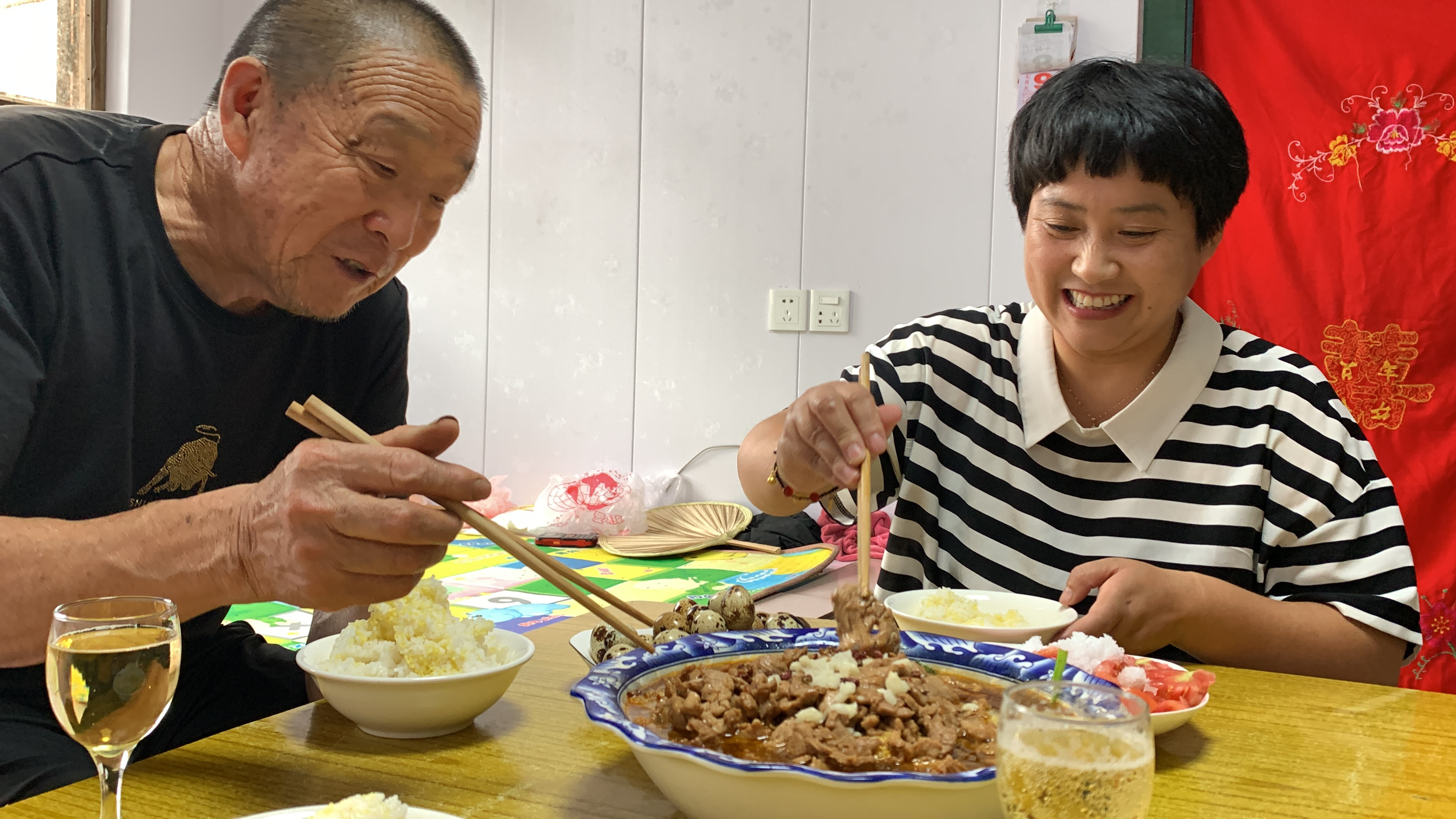 外面几十1碗的水煮肉片,在家几步就能搞定,麻辣鲜香,好吃下饭