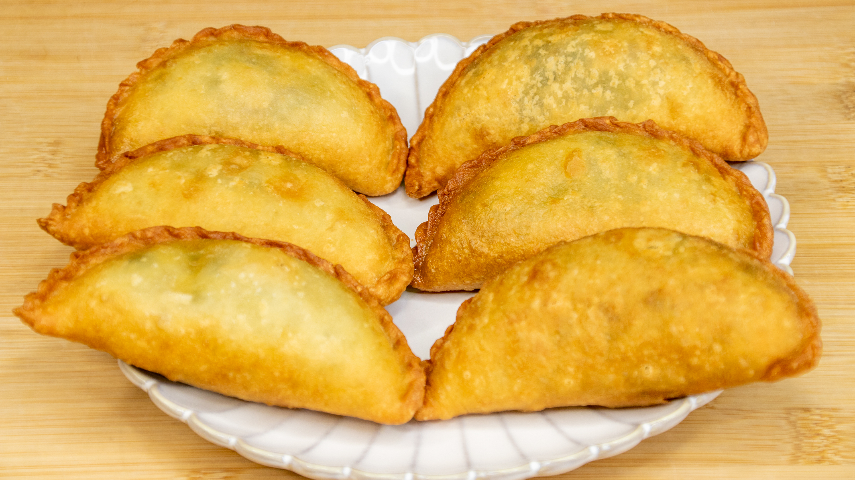 菜角怎么炸外皮酥脆？关键是和面技巧，这样做鲜香好吃凉了也不硬