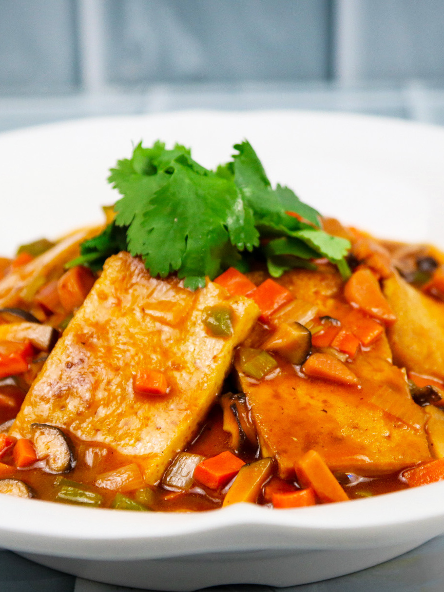 浇汁豆腐这样做太好吃了,鲜香入味,简单家常,下酒下饭都不错