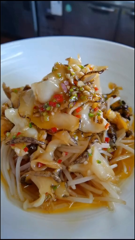 特色菜品 温拌海螺片