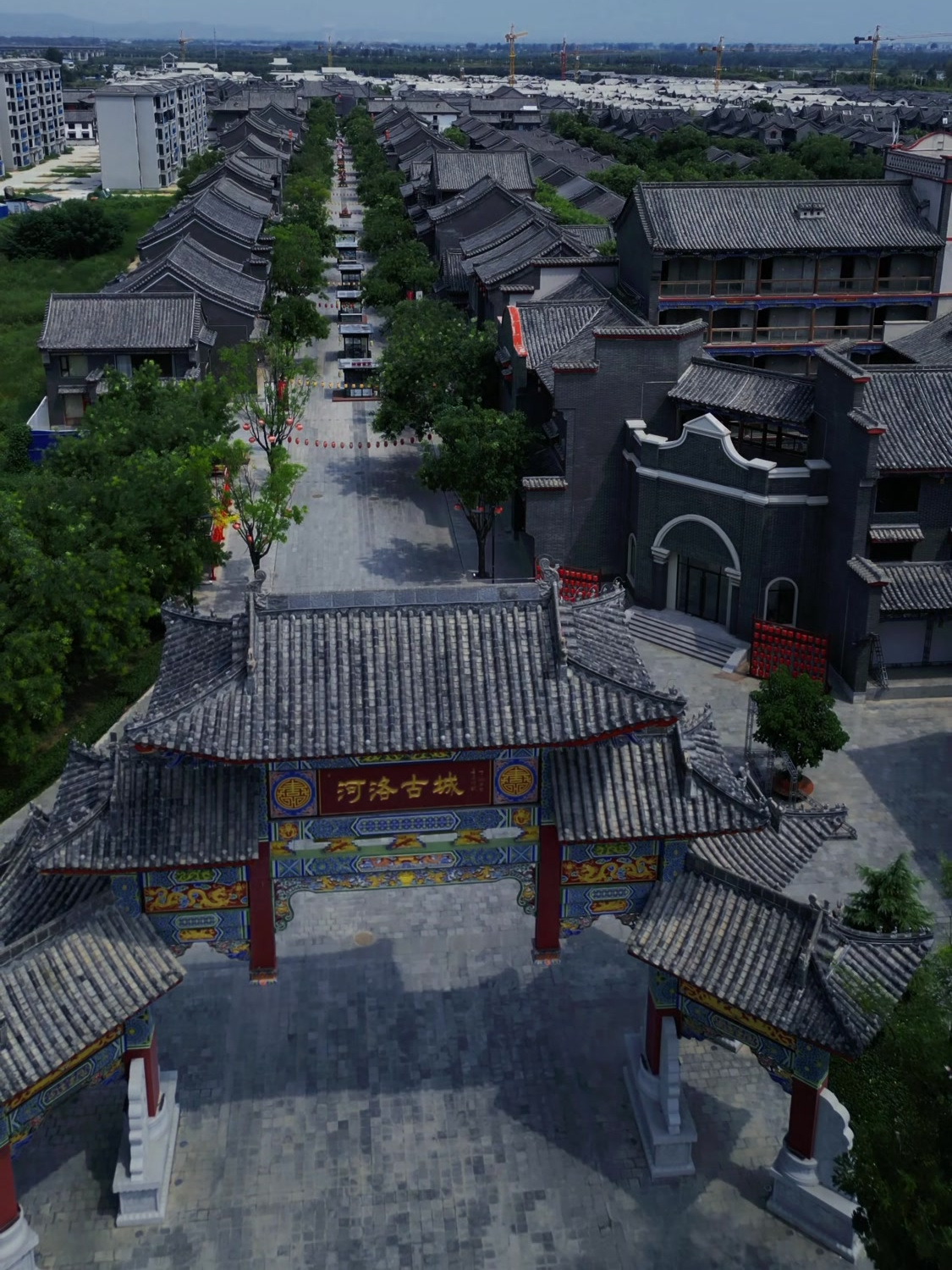 在洛阳高速边上的河洛古城,如今怎样了?让我们航拍看一下吧