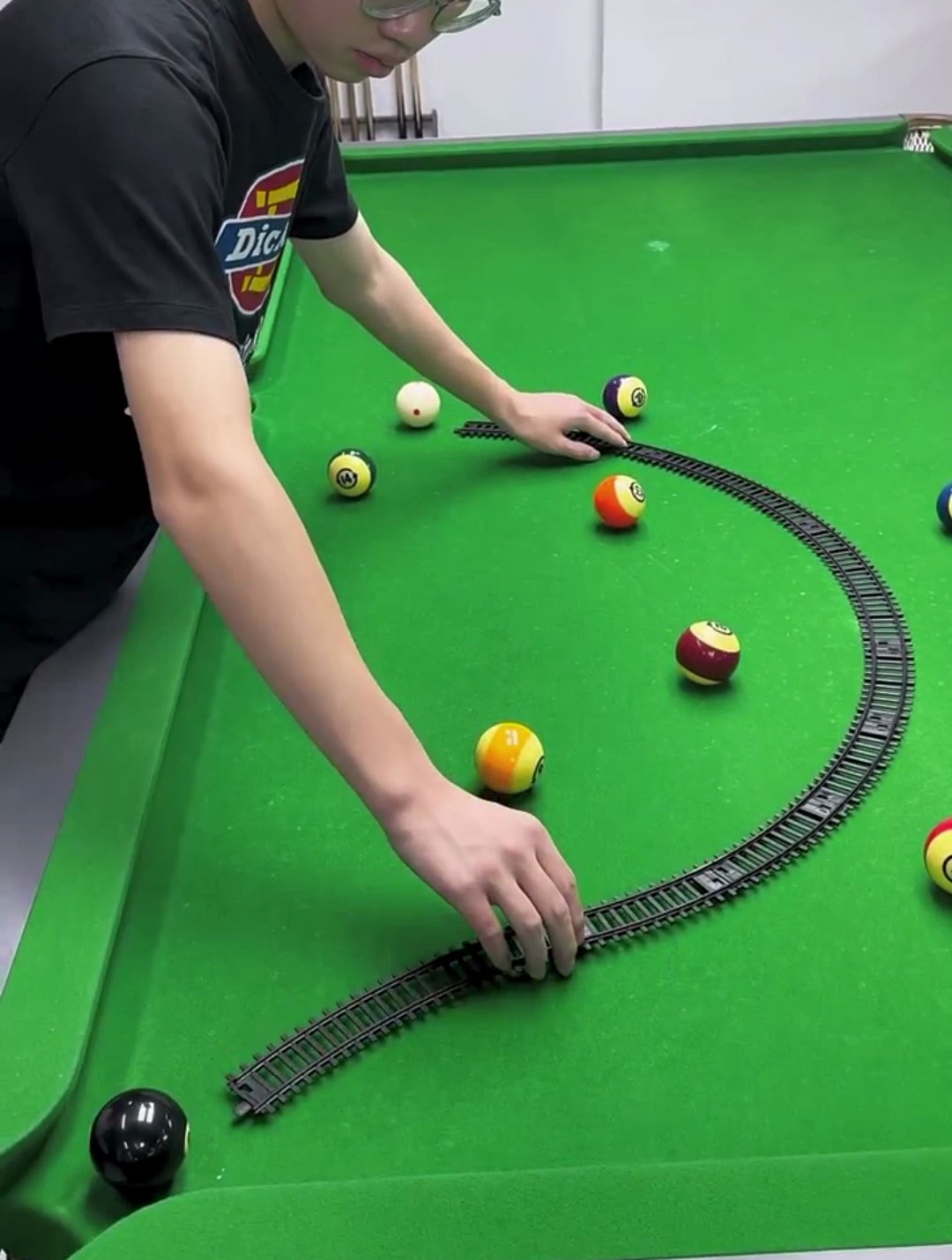 托马斯来了都不好使,解锁台球新玩法,白球和黑八都进怎么算