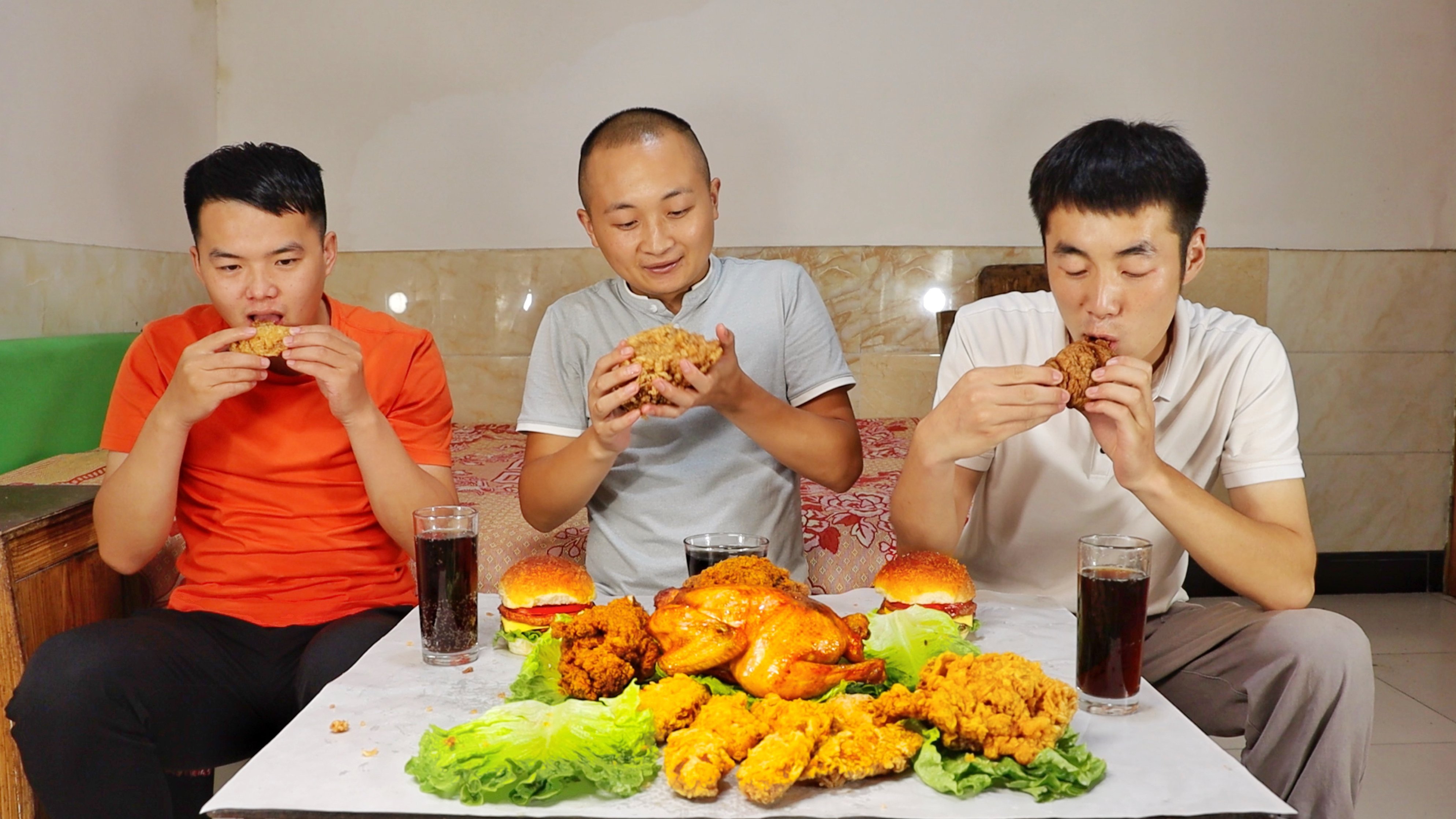 90块钱3个人炸鸡自由，大冬天天都是疯狂星期四