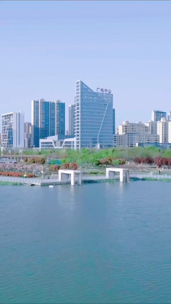 世界药都 安徽亳州|航拍大美亳州南湖市政公园,这里已是春暖花开