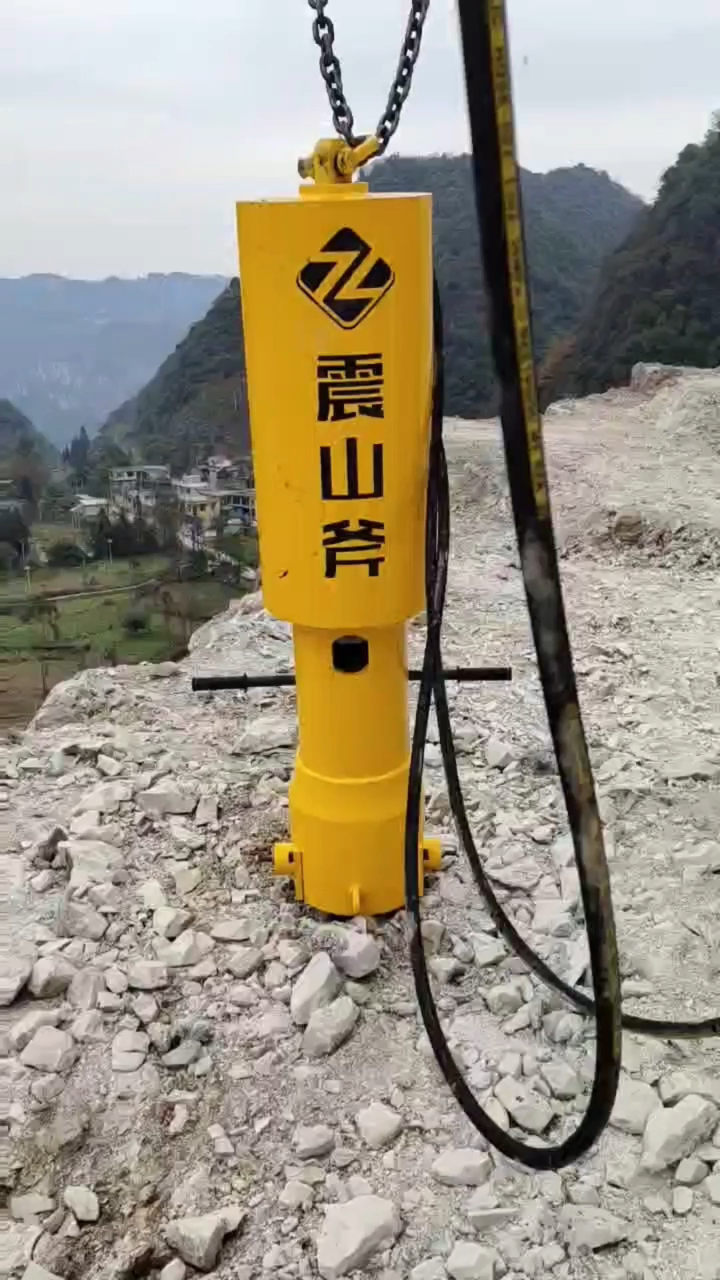 液压开石机器 环保安全无飞溅粉尘污染 轻轻松松把石破