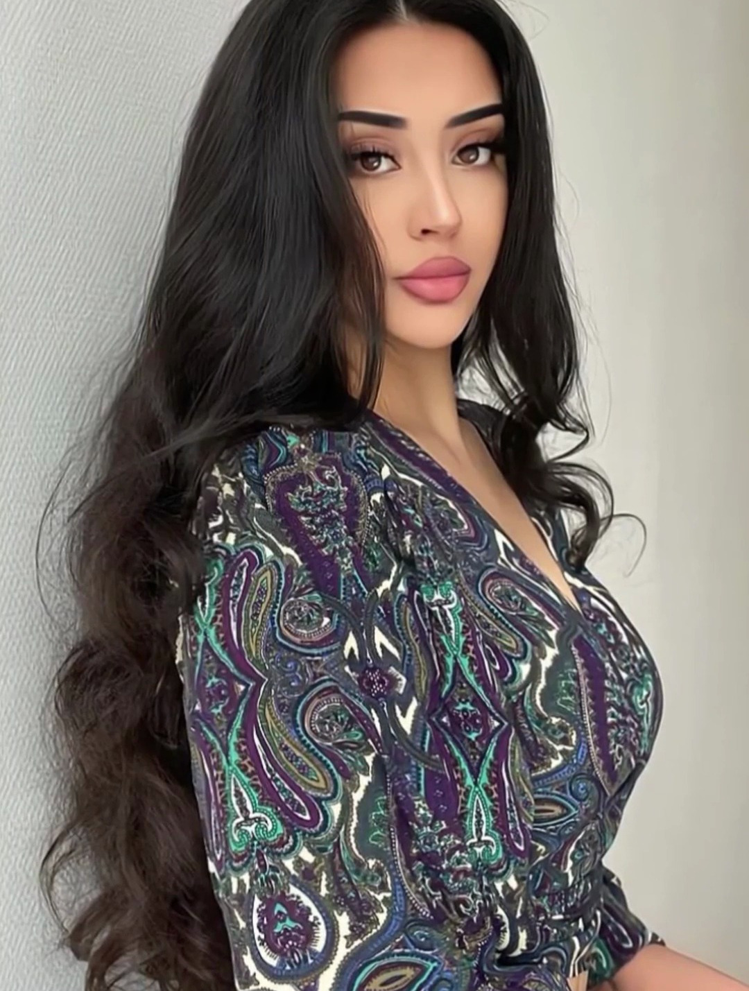 坠入人间的仙女,来看看阿富汗的美女!大家喜欢哪一位?-度小视