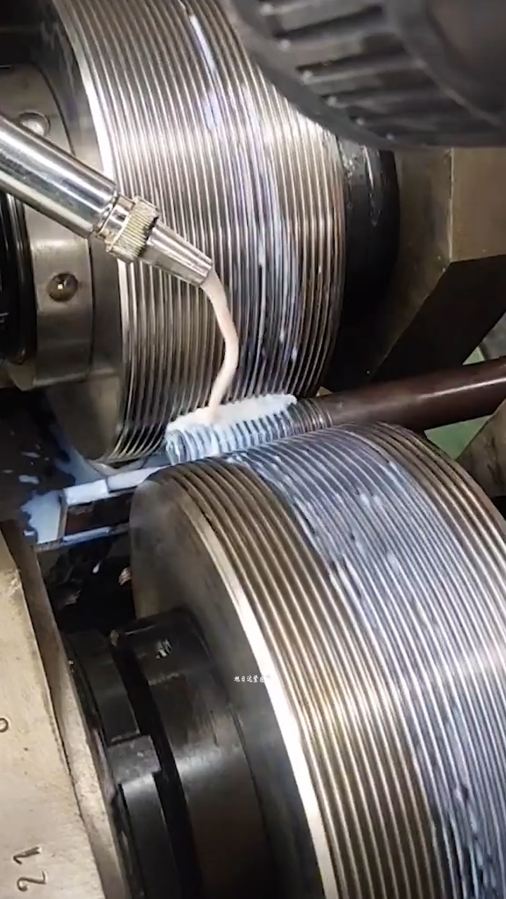 展示地脚螺栓螺纹的滚丝制造工艺,即科普也解压-度小视