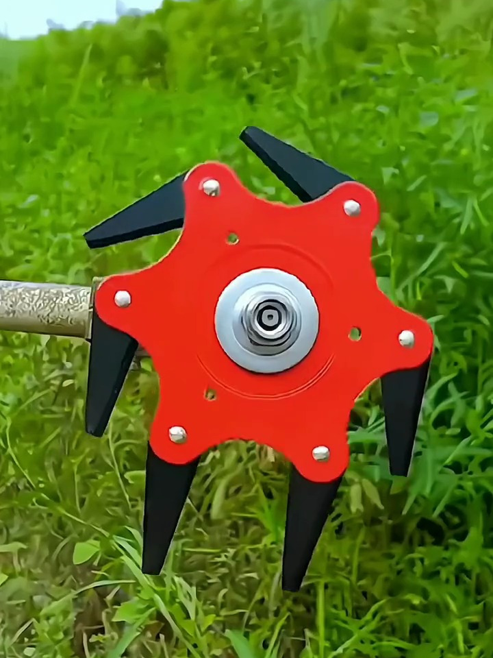 割草机六叶打草头,刀片360度回弹,安全耐用,割草效率高