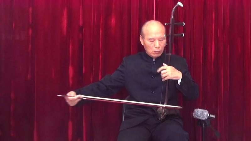 二胡音画我的祖国张令杰教授演奏深深地爱国情