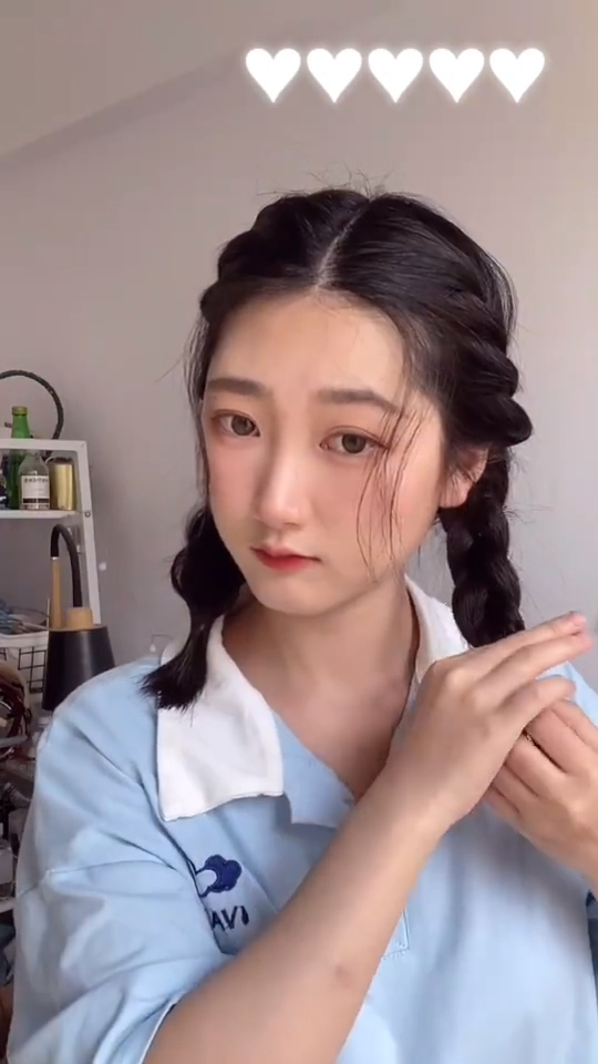 可爱少女风两股麻花辫发型教程-度小视