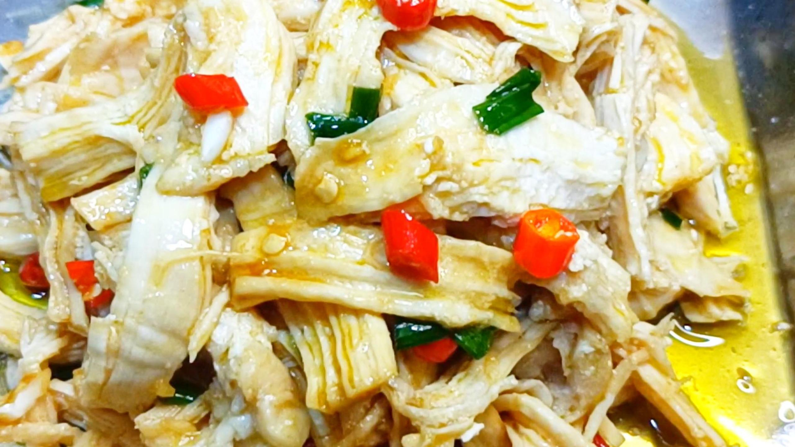 适合减脂期吃的一道菜,手撕鸡胸肉,清淡不油腻