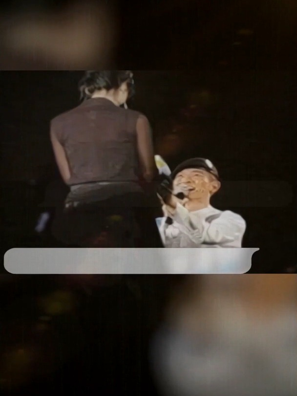 刘德华单膝求婚吴倩莲,却遭拒绝,心碎无奈
