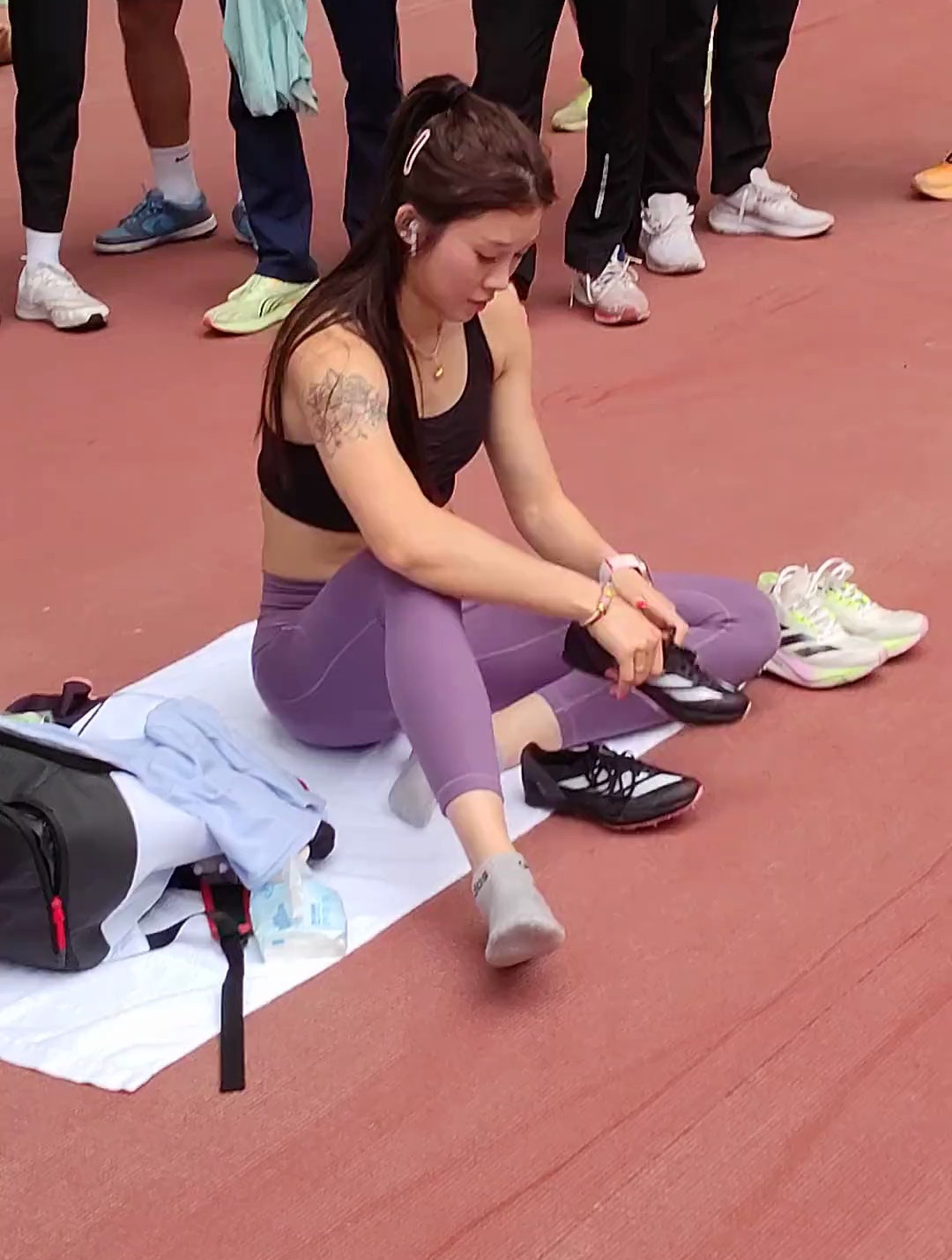 田径美女 吴艳妮