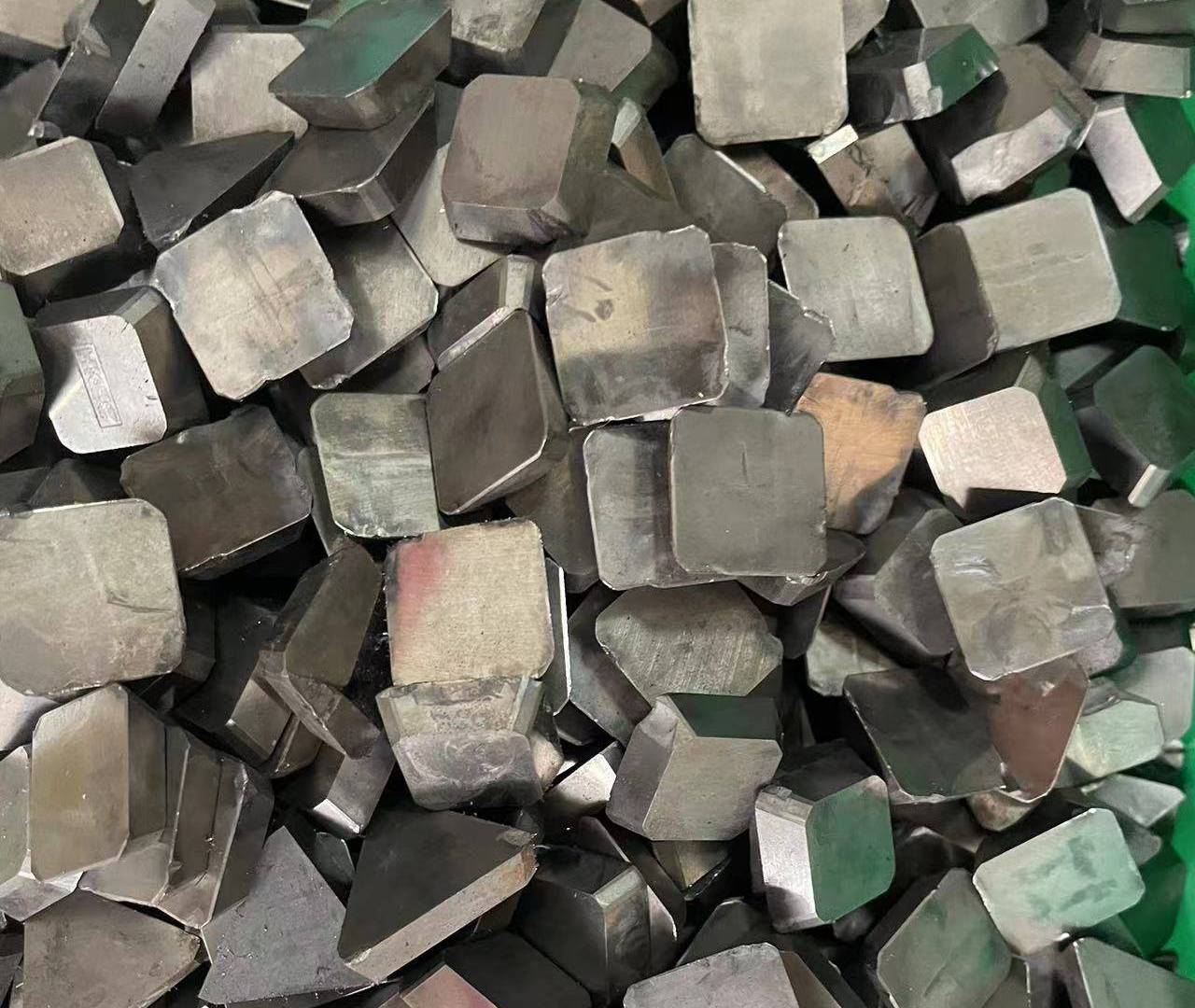 合金刀片回收,钨钢粉回收