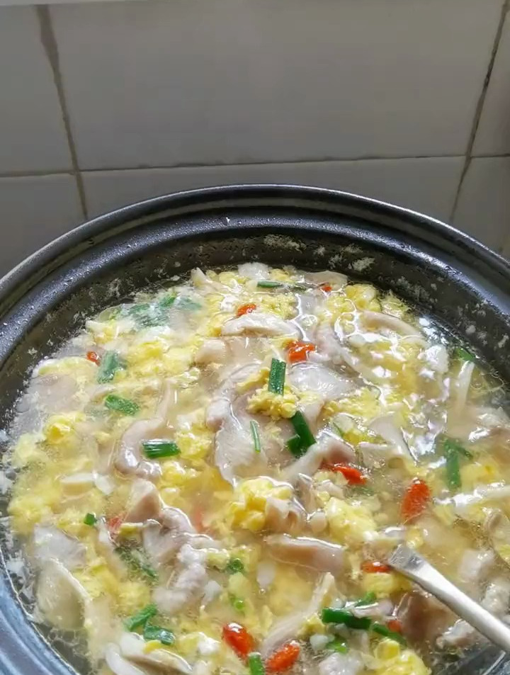 冬天来一碗蘑菇肉丝鸡蛋汤暖暖胃