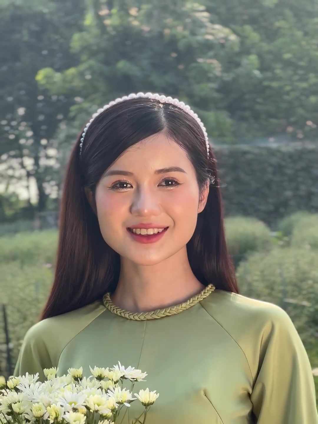 越南女大学生奥黛风采,青春洋溢传统美