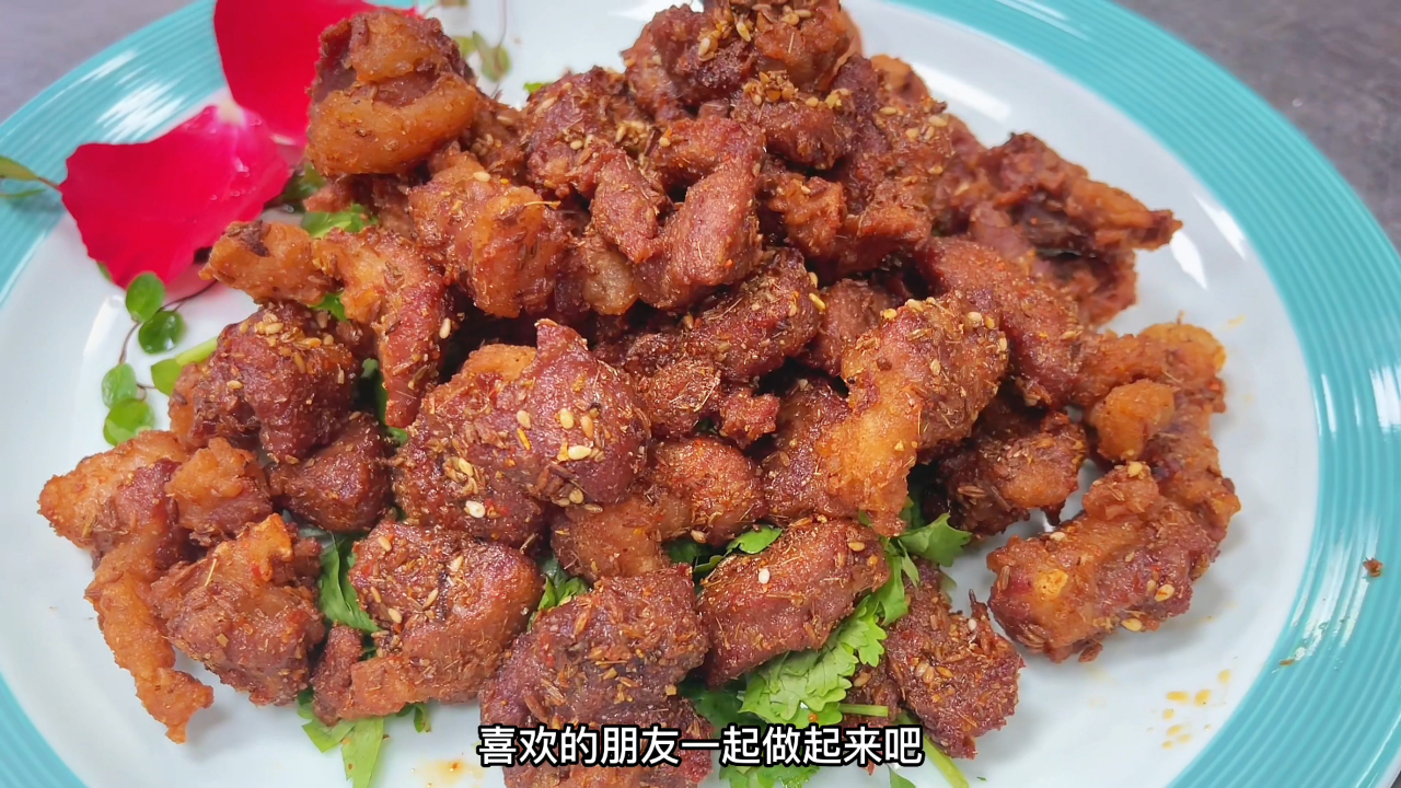 30年大厨教你炒烤羊肉,不用烧烤炉,不用窜串,就是这出解馋过瘾